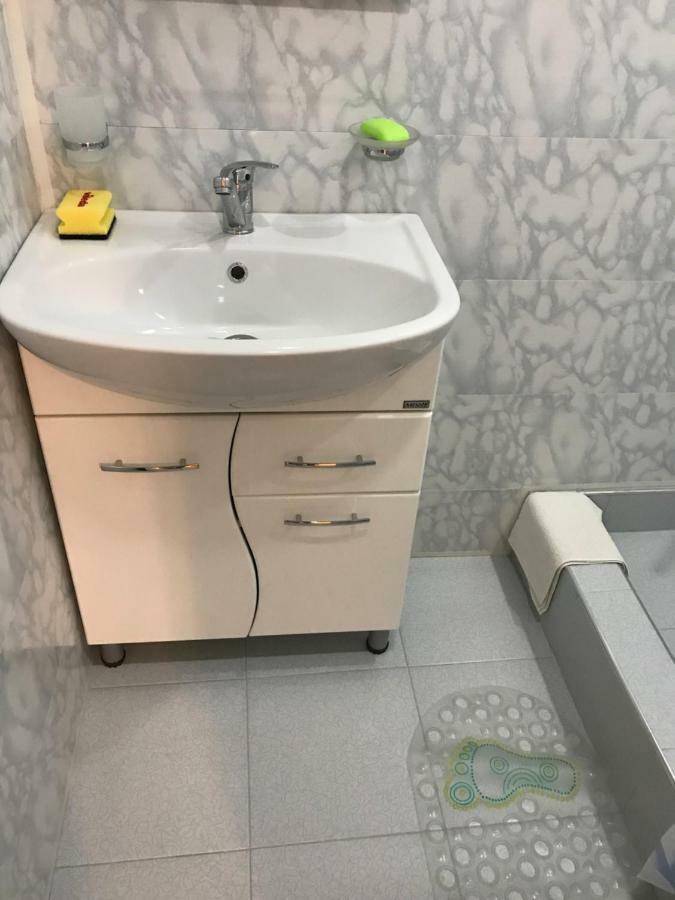 Ferienwohnung 33 Martiros Saryan Street Erivan Exterior foto